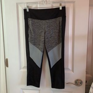 Reebok Speedwick Capri Leggings Sz M
